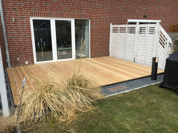 Herstellung Holzterrasse aus Sibirischer Lärche